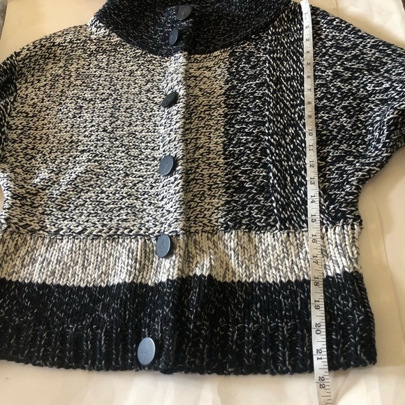 Chico's Cardigan Womens Colorblock Dolman Sleeve Chunky Knit Button Sweater Sz 1 - Picture 9 of 10